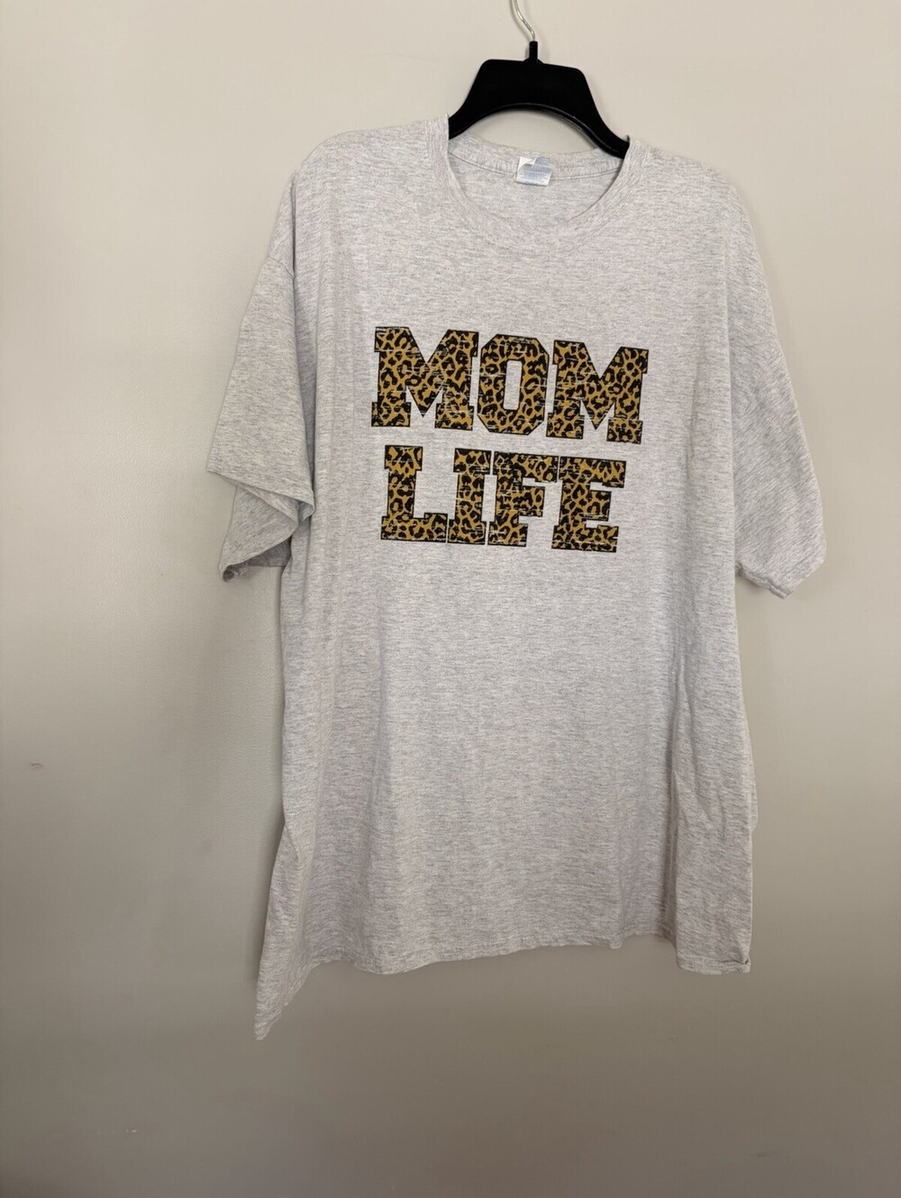 Cotton 2XL Mom Life TShirt Cheetah Yellow Black on LIght Grey Port & Company Tee